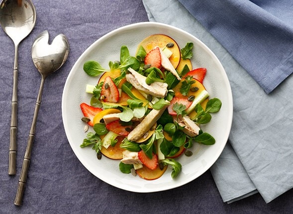 Insalata di valeriana, pesca noce e sgombri