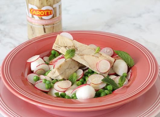 Insalata di mozzarelline con ravanelli e sgombro